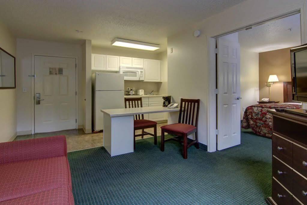 Intown Suites Extended Stay Marietta Ga - Roswell Rd Eksteriør billede